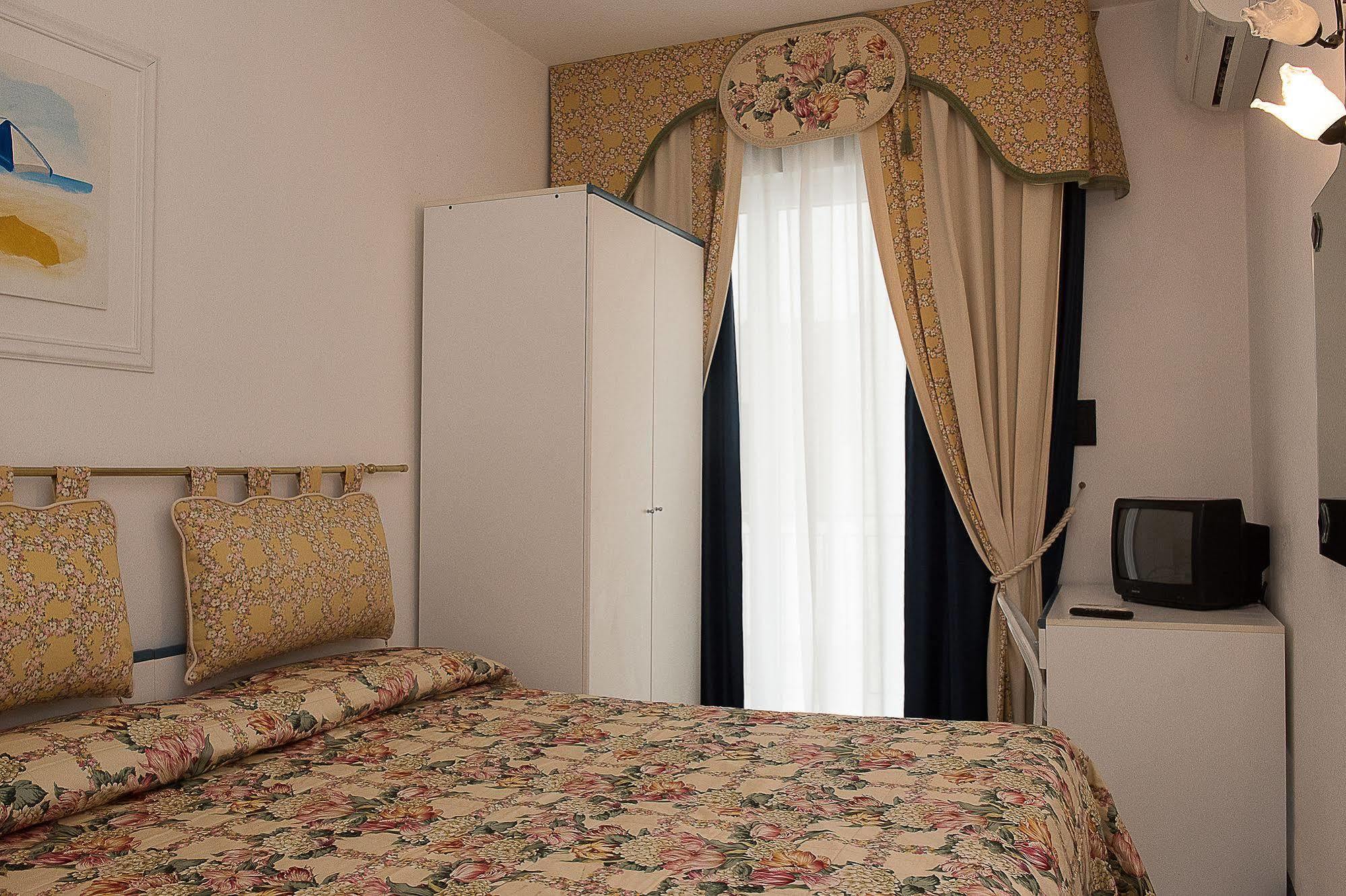 Hotel Manila Lido di Jesolo Luaran gambar